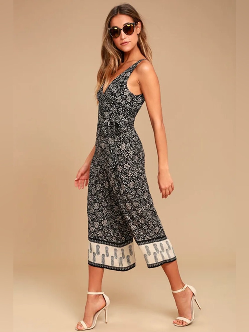 Sleeveless Black Floral Print Jumpsuit with Contrast Hem